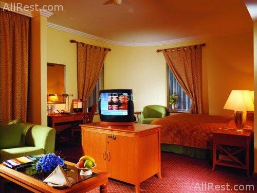 Towers Rotana Hotel 5